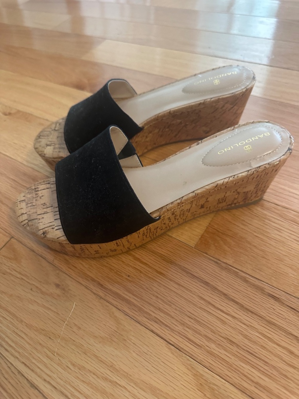 Bandolino platform slides Size 8.5